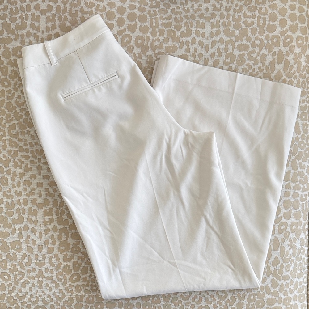 White House Black Market Women's Soft Cream (Ecru) Wide Leg Pants